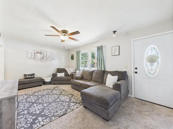 219 N McComas St, Wichita, KS 67203