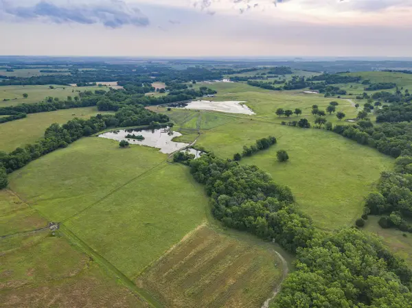 8878 Brown Rd, Fredonia, KS 66736