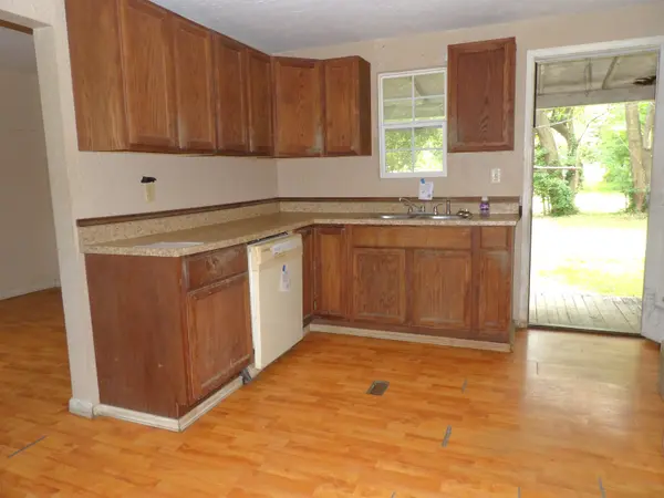 2420 Crawford Ave, Parsons, KS 67357