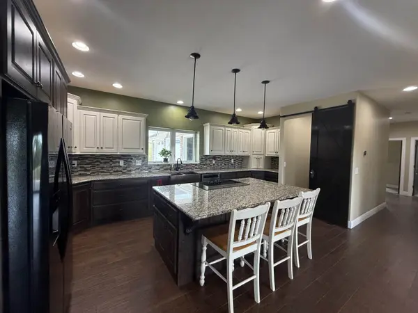 18595 Knight Rd, Westmoreland, KS 66549