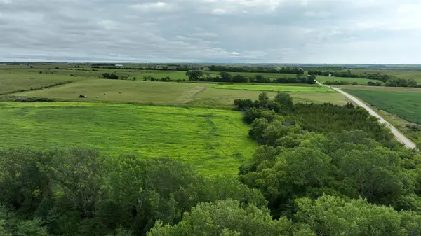 00000 Knight Rd, Westmoreland, KS 66549