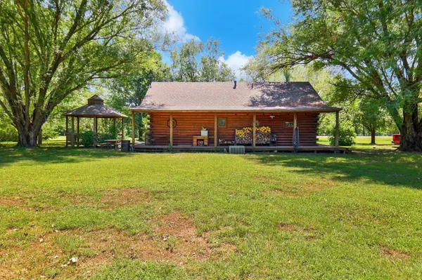 524 W 4th Ave, Belle Plaine, KS 67013