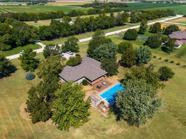 2842 Reece Rd, Colwich, KS 67030