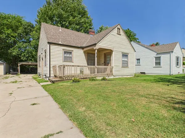 215 S Minnesota Ave, Wichita, KS 67211