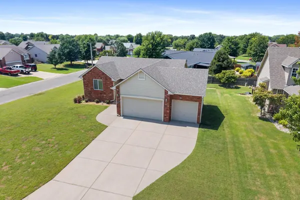 3101 Country Lane Ct, Augusta, KS 67010
