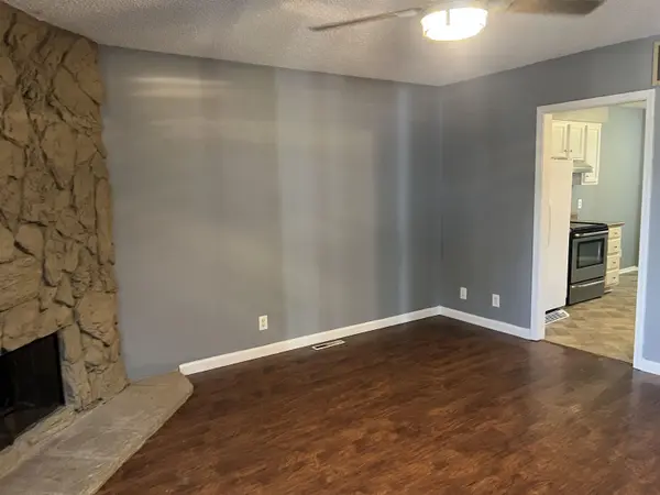 539 S Deveron Dr, Andover, KS 67002