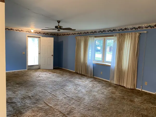 102 E Bartlett, Clifton, KS 66937
