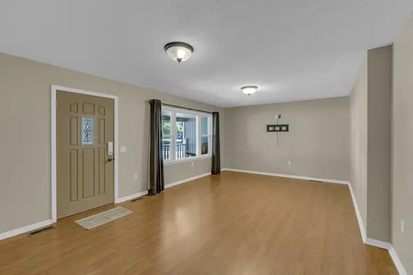 218 N Locust St, Whitewater, KS 67154