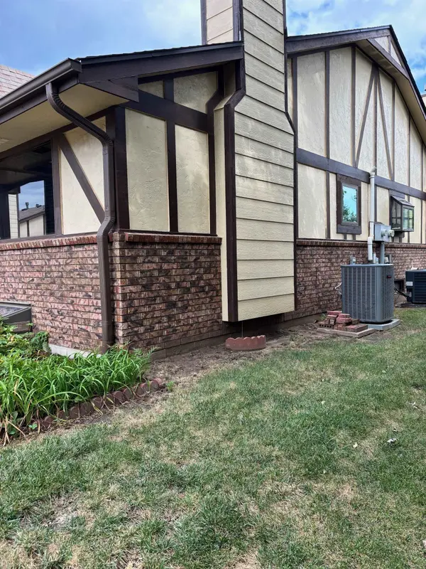 3536 W 2nd St N, Wichita, KS 67203
