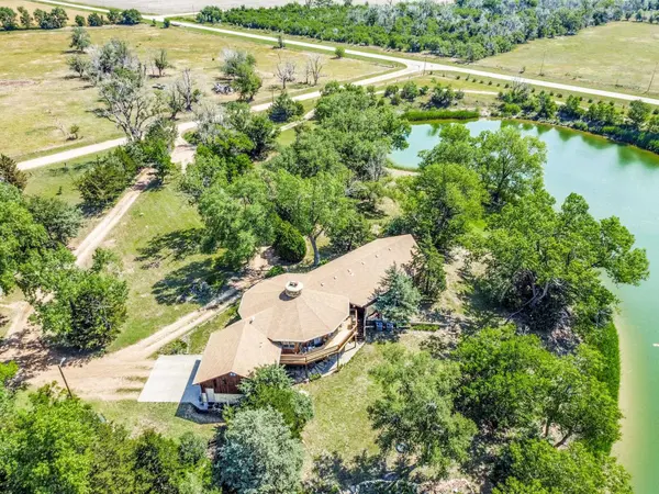 10702 W 95th Ave, Nickerson, KS 67561