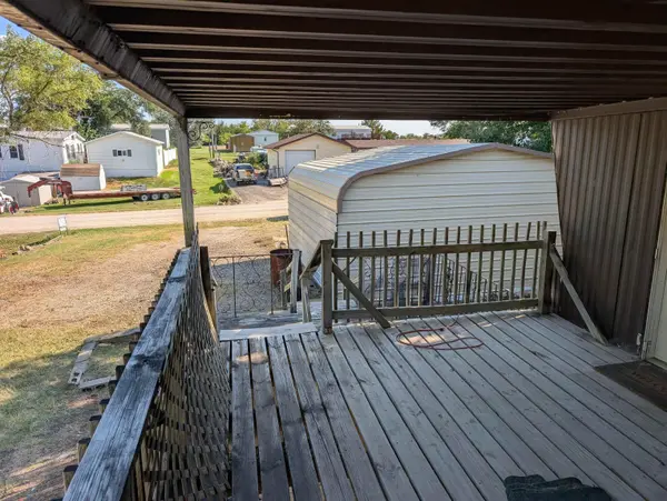 7376 W Frontier Rd, Salina, KS 67401