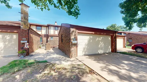 8930 W Suncrest #602, Wichita, KS 67212