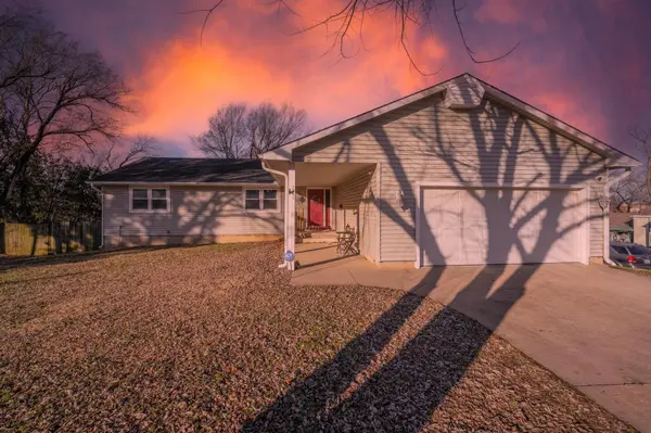 1211 Bobbie St, Augusta, KS 67010
