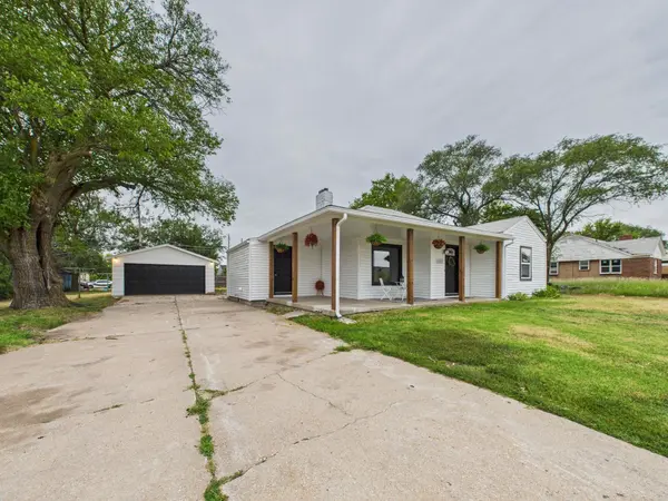 1427 N Erie Ave, Wichita, KS 67214