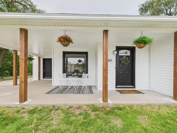 1427 N Erie Ave, Wichita, KS 67214