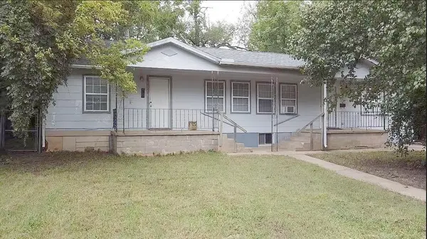 3336 & 3340 E Cessna Dr, Wichita, KS 67210