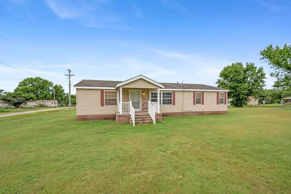301 N Main, Spivey, KS 67142