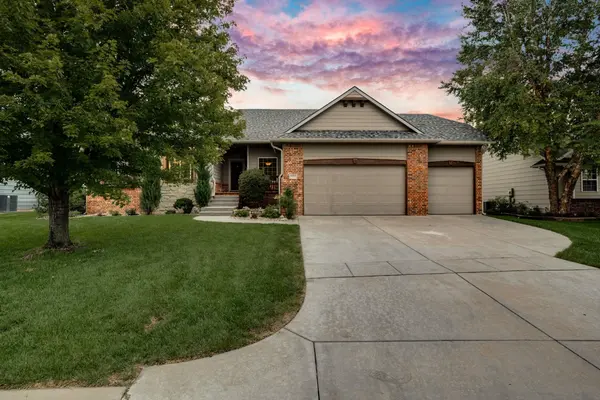 3142 N Landon Cir, Wichita, KS 67205
