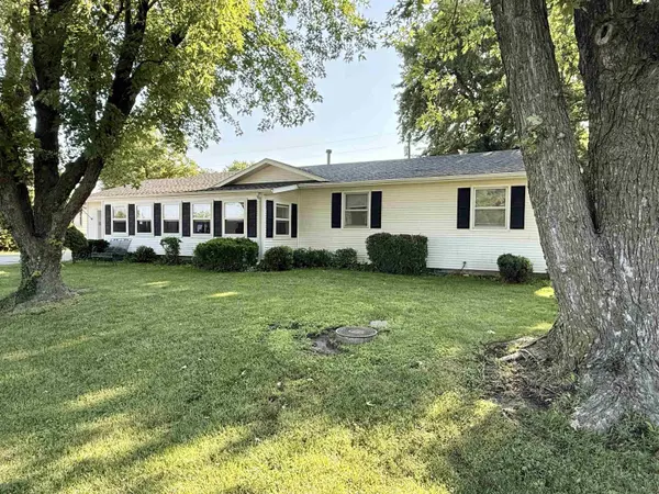 2130 Strassburg, Marion, KS 66861