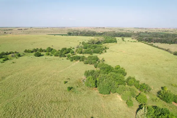 00000 N 20th Road, Glasco, KS 67445