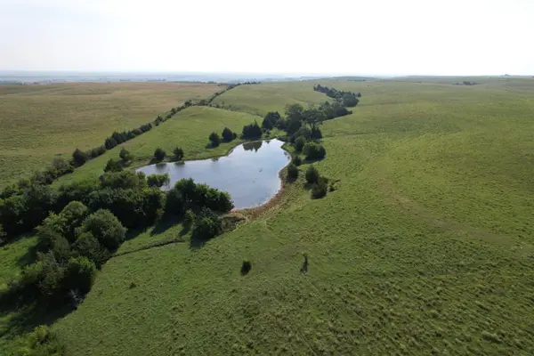 00000 N 20th Road, Glasco, KS 67445