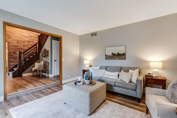 1310 N Coachhouse, Wichita, KS 67235-9704