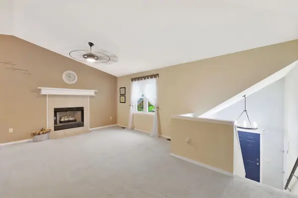 2369 N Sandplum St, Wichita, KS 67205