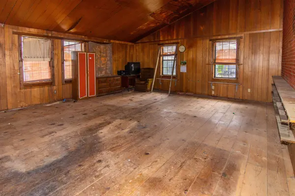 101 E 1st St., Moline, KS 67353