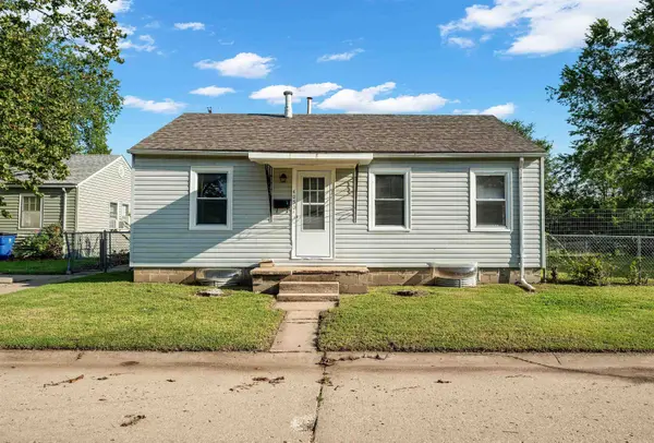 4050 E Whitney Ln, Wichita, KS 67210