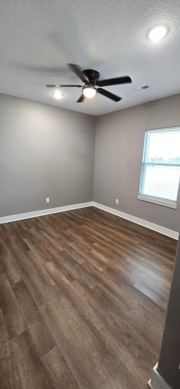 328 Deer Run Ave, El Dorado, KS 67042