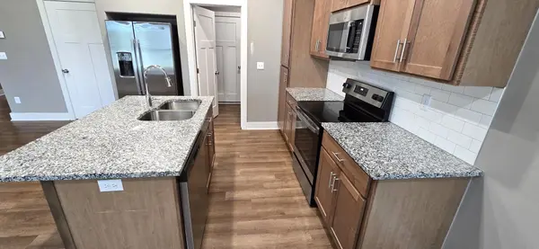328 Deer Run Ave, El Dorado, KS 67042
