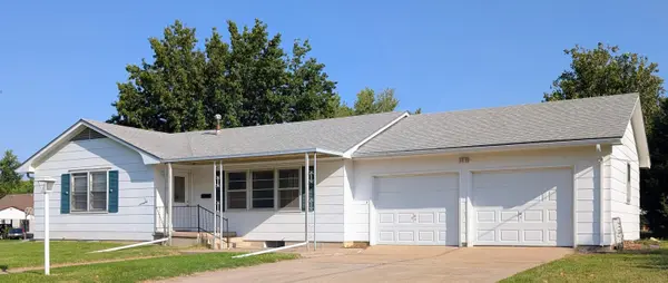 1018 SE 3rd, Newton, KS 67114
