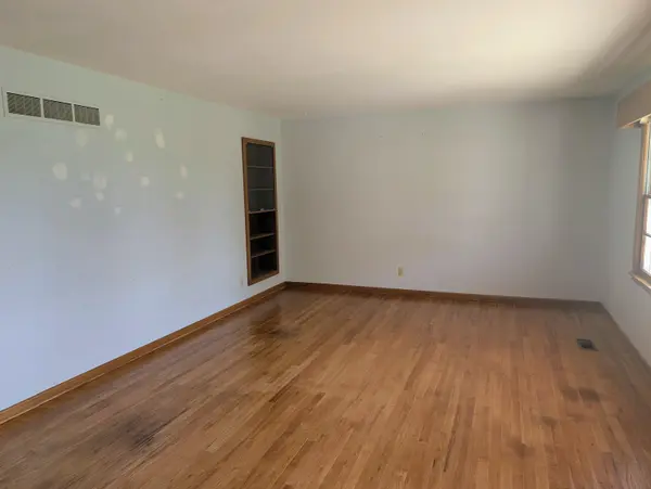 1018 SE 3rd, Newton, KS 67114