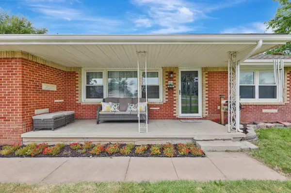 114 SE 13th St, Newton, KS 67114
