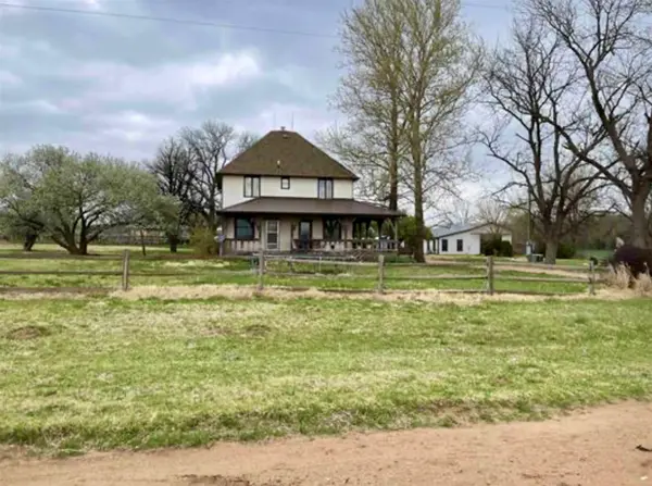 11292 NE Plumthicket Rd, Sharon, KS 67138