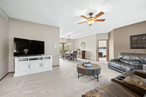506 Ridge Point Dr, Mulvane, KS 67110-1254