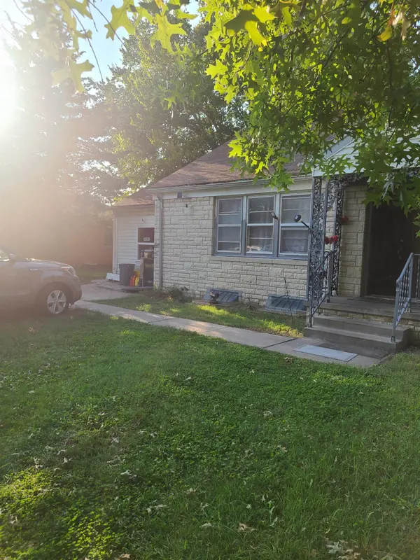 2756 E Rivera St, Wichita, KS 67211