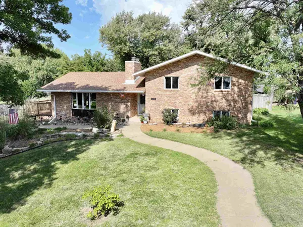 307 Kunkle Dr, Ellsworth, KS 67439