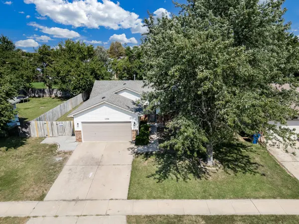 11306 W Jewell St, Wichita, KS 67209