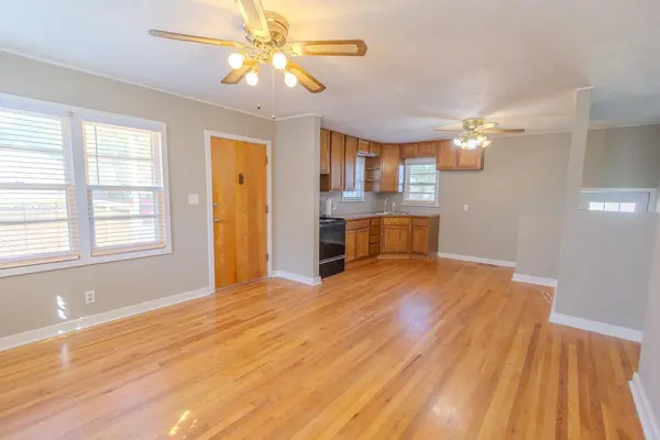 141 S Chicago St, Salina, KS 67401