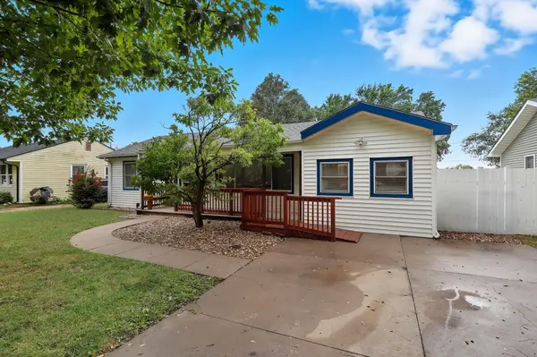 541 N 8th St, Towanda, KS 67144
