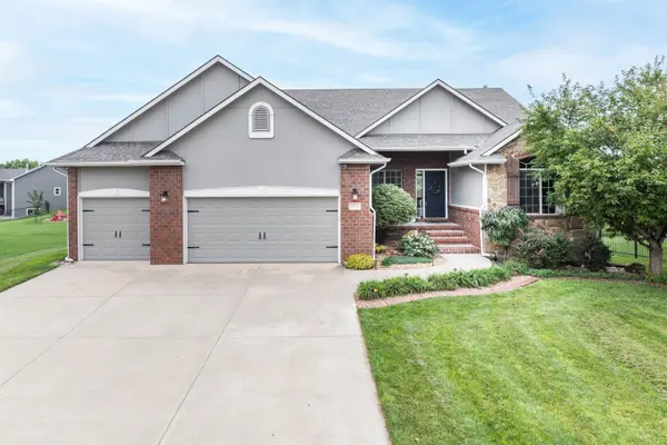 2518 N Graystone Cir, Wichita, KS 67228