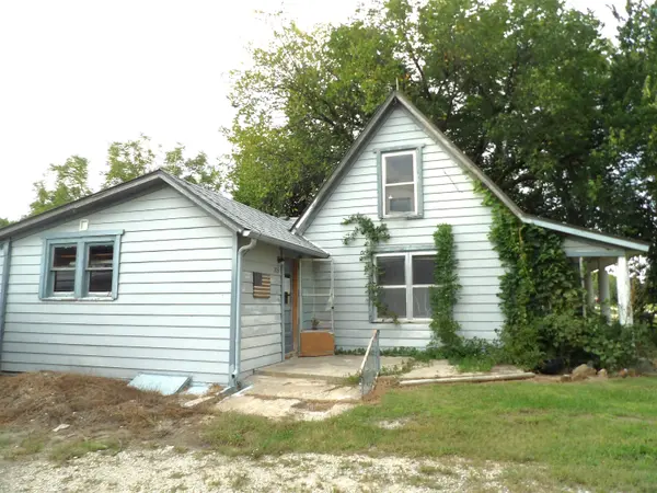 205 N Buller, Goessel, KS 67053