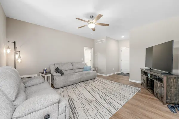 148 Ripley Ct, Derby, KS 67037