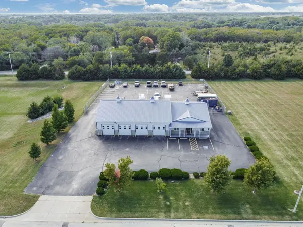 801 N River St, Derby, KS 67037
