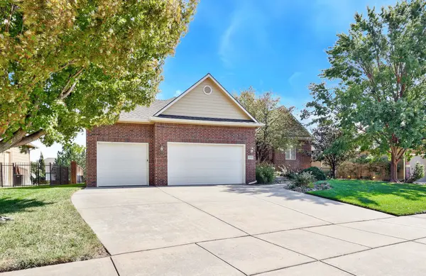 1918 N Peckham St, Wichita, KS 67230