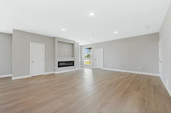 3152 E Highridge Ct, Park City, KS 67219-4585