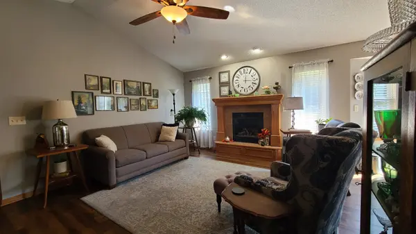 837 N Homestead Dr, Wellington, KS 67152