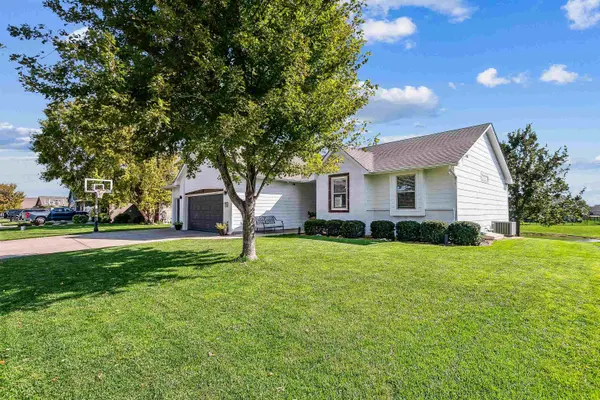 11005 W Havenhurst St, Maize, KS 67101