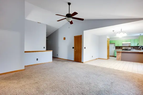 158 Chestnut Dr, Mulvane, KS 67110